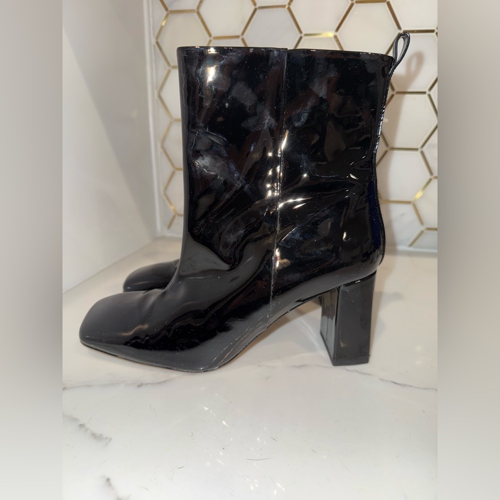 New Good American Glossy Black Heeled Boots Sz 8.5